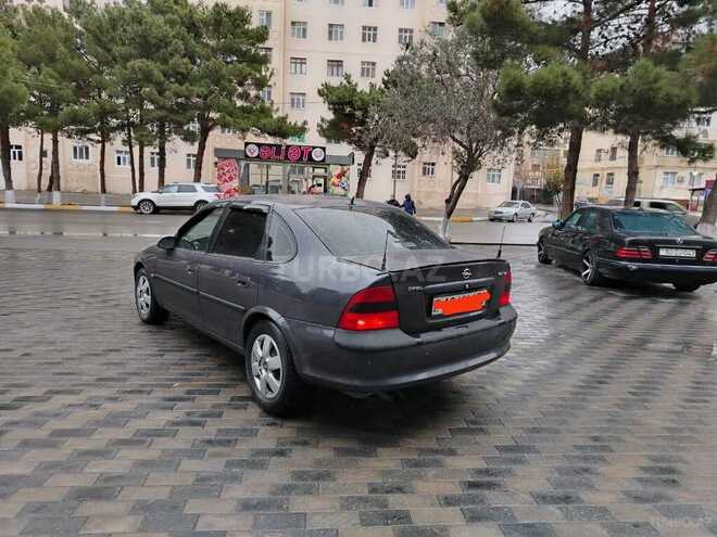 Opel Vectra 1997, 420,000 km - 2.0 l - Sumqayıt