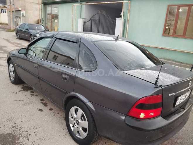 Opel Vectra 1997, 420,000 km - 2.0 l - Sumqayıt