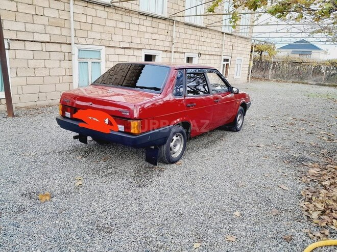 LADA (VAZ) 21099 1995, 300,000 km - 1.5 l - Salyan