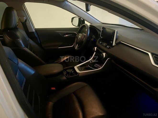 Toyota RAV4 2019, 135,000 km - 2.0 l - Bakı