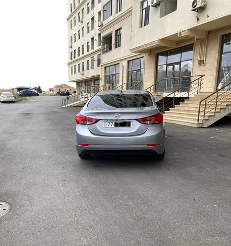 Hyundai Elantra 2015, 215,652 km - 1.8 l - Bakı