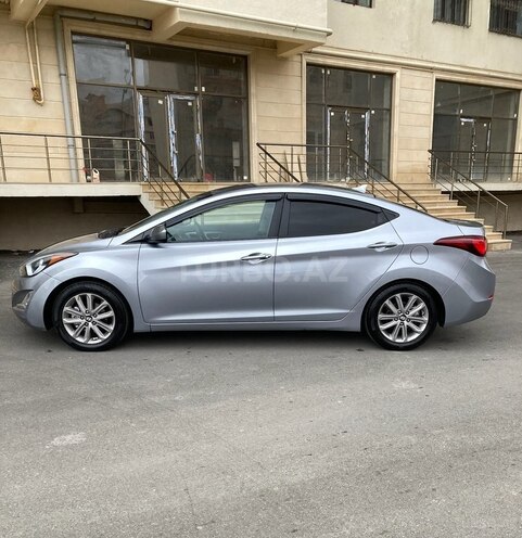 Hyundai Elantra 2015, 215,652 km - 1.8 l - Bakı
