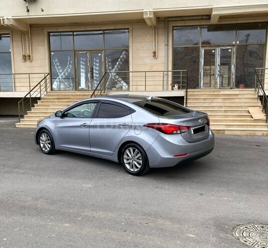Hyundai Elantra 2015, 215,652 km - 1.8 l - Bakı