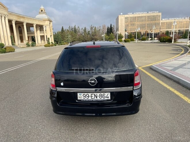 Opel Astra 2008, 328,000 km - 1.7 l - Ucar