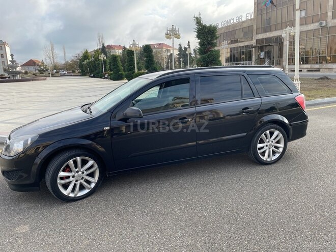 Opel Astra 2008, 328,000 km - 1.7 l - Ucar
