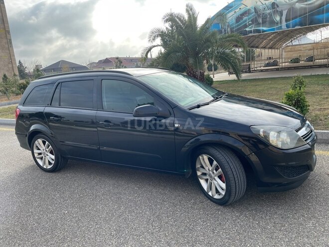 Opel Astra 2008, 328,000 km - 1.7 l - Ucar