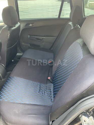 Opel Astra 2008, 328,000 km - 1.7 l - Ucar