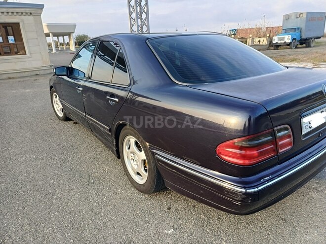 Mercedes E 220 d 2000, 390,900 km - 2.2 l - Ağcabədi