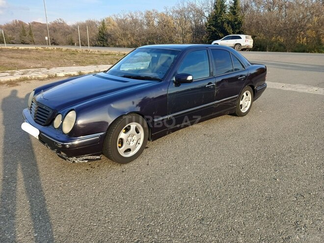 Mercedes E 220 d 2000, 390,900 km - 2.2 l - Ağcabədi