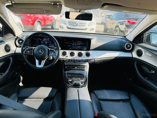 Mercedes E 220 d 4MATIC 2019, 145,000 km - 2.2 l - Bakı