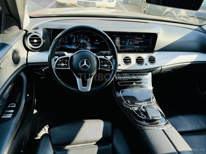 Mercedes E 220 d 4MATIC 2019, 145,000 km - 2.2 l - Bakı