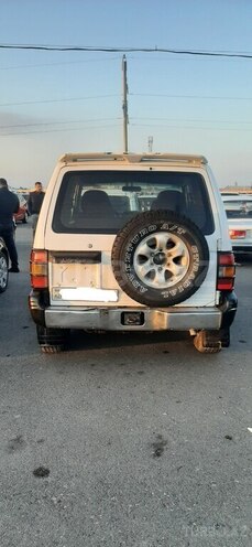 Mitsubishi Pajero 1993, 403,000 km - 2.5 л - Bakı