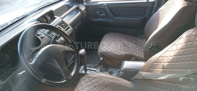 Mitsubishi Pajero 1993, 403,000 km - 2.5 л - Bakı