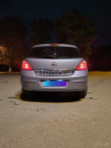 Opel Astra 2006, 256,768 km - 1.4 л - Quba