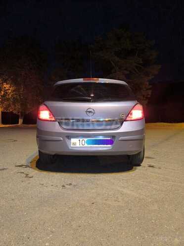 Opel Astra 2006, 256,768 km - 1.4 л - Quba