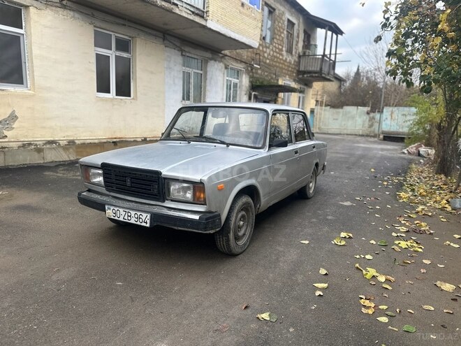 LADA (VAZ) 2107 1995, 74,444 km - 1.6 л - Salyan