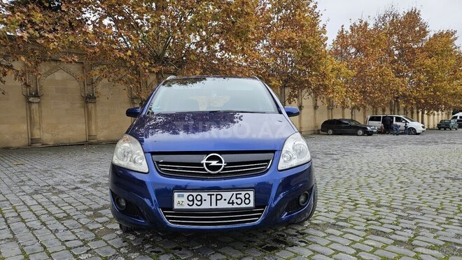 Opel Zafira 2009, 240,792 km - 1.7 л - Şamaxı