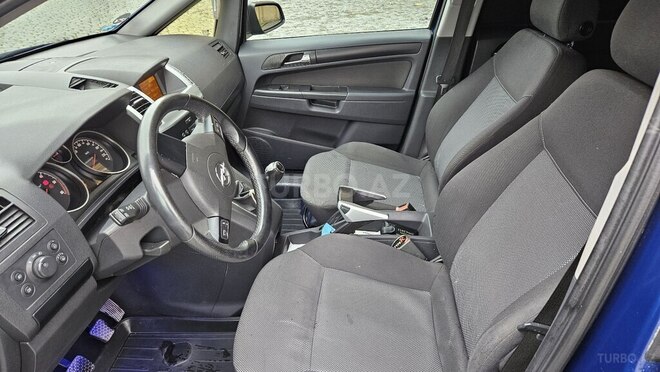 Opel Zafira 2009, 240,792 km - 1.7 л - Şamaxı
