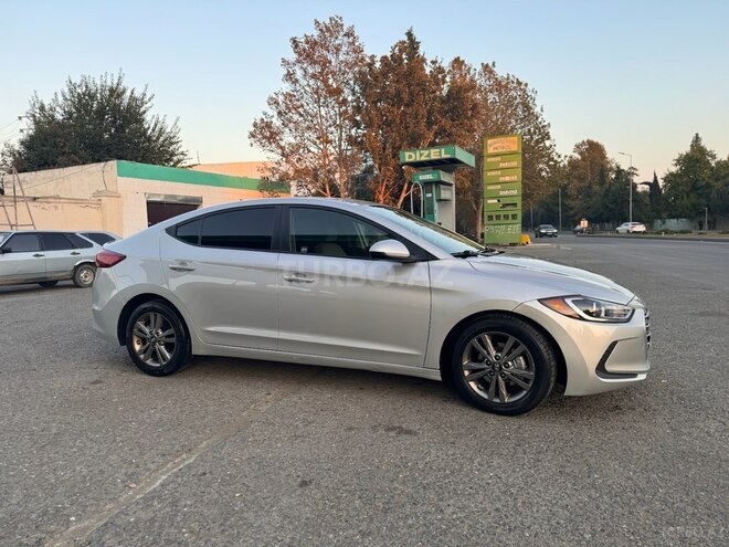 Hyundai Elantra 2017, 125,529 km - 2.0 l - Mingəçevir