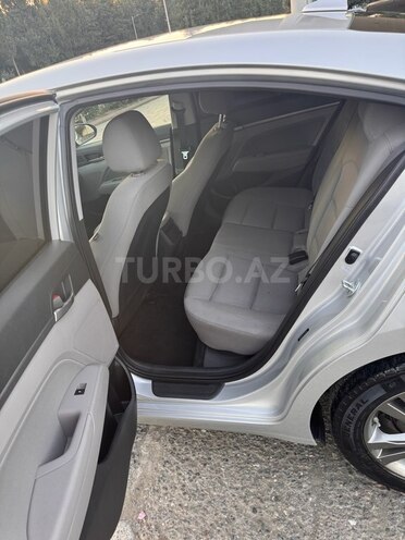 Hyundai Elantra 2017, 125,529 km - 2.0 l - Mingəçevir