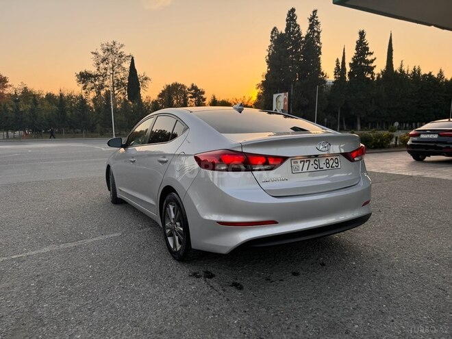 Hyundai Elantra 2017, 125,529 km - 2.0 l - Mingəçevir