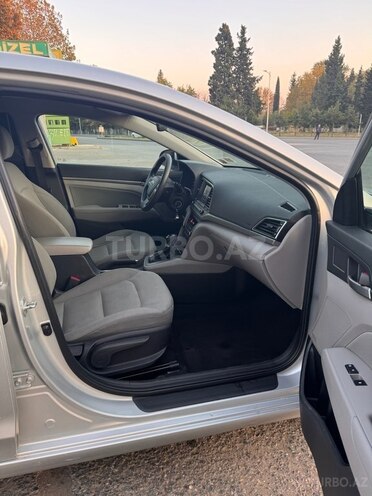 Hyundai Elantra 2017, 125,529 km - 2.0 l - Mingəçevir