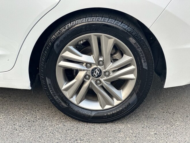 Hyundai Elantra 2019, 52,000 km - 2.0 l - Bakı