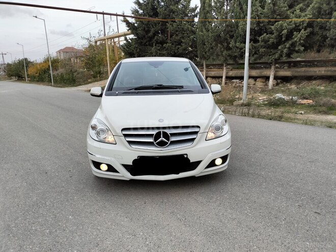 Mercedes B 180 2011, 97,000 km - 1.6 l - Bakı
