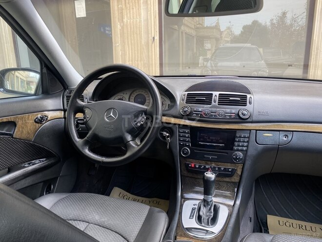 Mercedes E 240 2003, 241,000 km - 2.6 l - Bakı