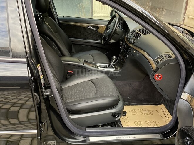 Mercedes E 240 2003, 241,000 km - 2.6 l - Bakı