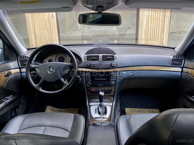 Mercedes E 240 2003, 241,000 km - 2.6 l - Bakı