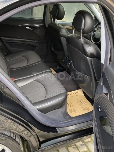 Mercedes E 240 2003, 241,000 km - 2.6 l - Bakı
