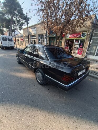 Mercedes E 300 d 1990, 350,000 km - 3.0 л - Ağstafa