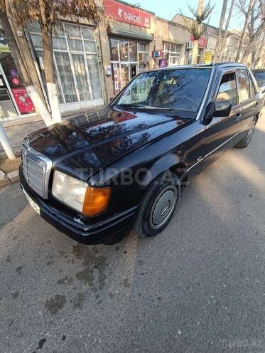 Mercedes E 300 d 1990, 350,000 km - 3.0 л - Ağstafa