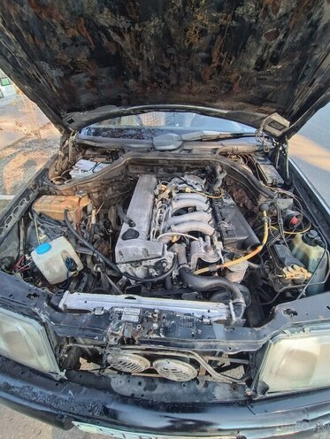 Mercedes E 300 d 1990, 350,000 km - 3.0 л - Ağstafa