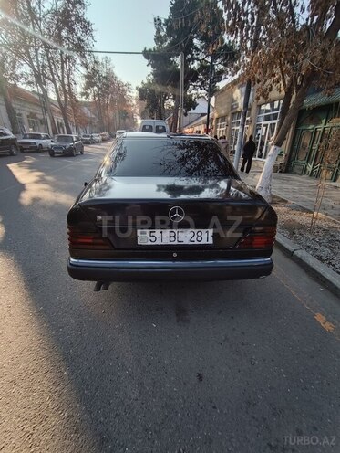 Mercedes E 300 d 1990, 350,000 km - 3.0 л - Ağstafa