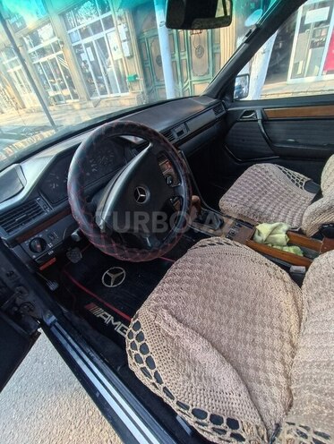 Mercedes E 300 d 1990, 350,000 km - 3.0 л - Ağstafa