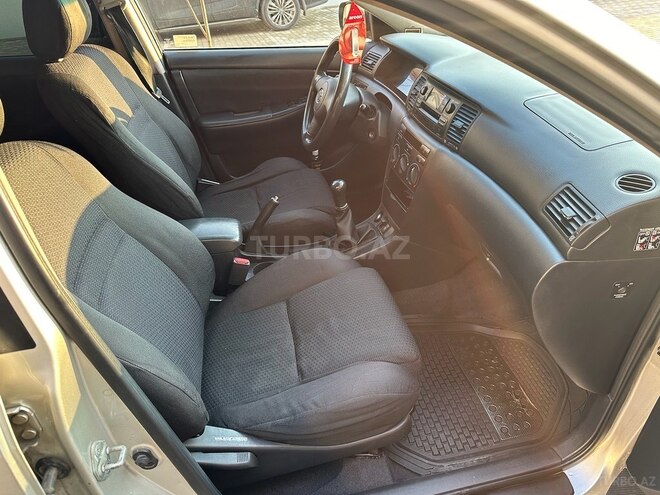 Toyota Corolla 2005, 239,000 km - 1.4 l - Bakı