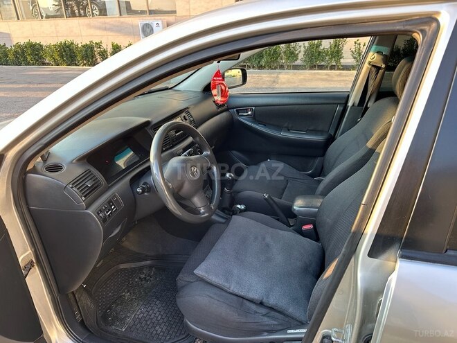 Toyota Corolla 2005, 239,000 km - 1.4 l - Bakı