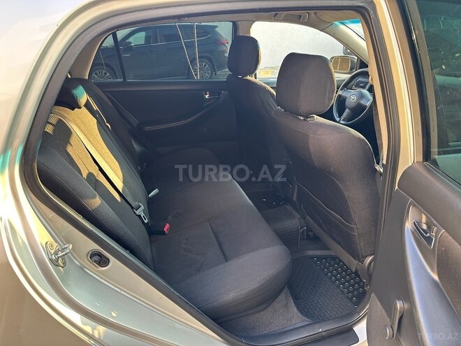Toyota Corolla 2005, 239,000 km - 1.4 l - Bakı