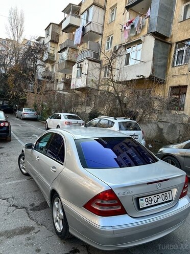 Mercedes C 240 2001, 251,000 km - 2.6 l - Bakı