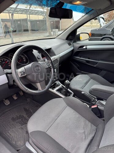 Opel Astra 2006, 201,584 km - 1.4 l - Gəncə