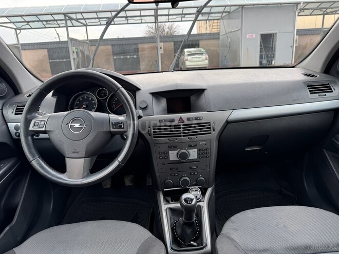 Opel Astra 2006, 201,584 km - 1.4 l - Gəncə