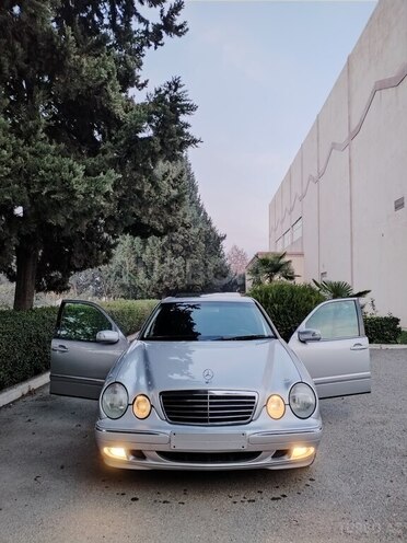 Mercedes E 220 d 2001, 335,000 km - 2.2 л - Bərdə