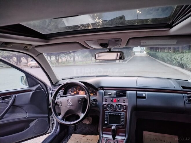Mercedes E 220 d 2001, 335,000 km - 2.2 л - Bərdə