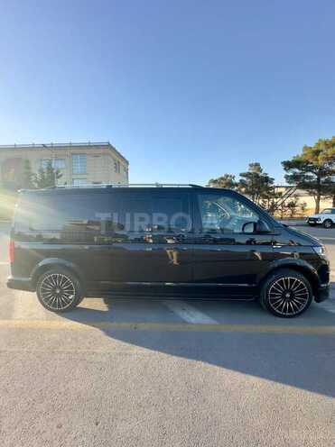 Volkswagen Transporter-7