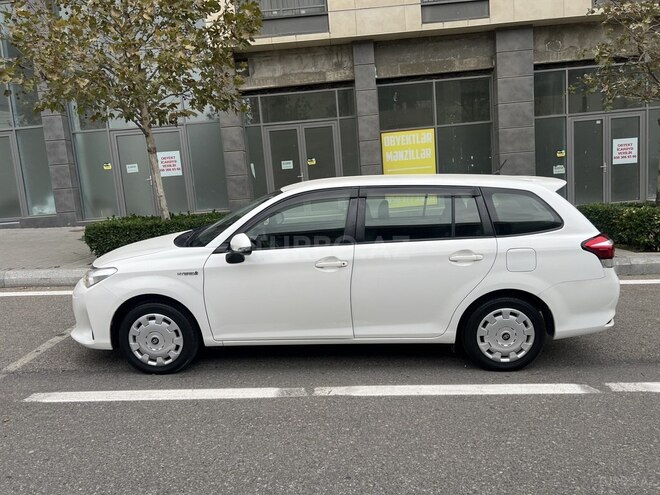 Toyota Corolla Fielder 2018, 107,000 km - 1.5 л - Bakı