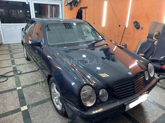Mercedes E 270 2000, 435,890 km - 2.7 l - Bakı