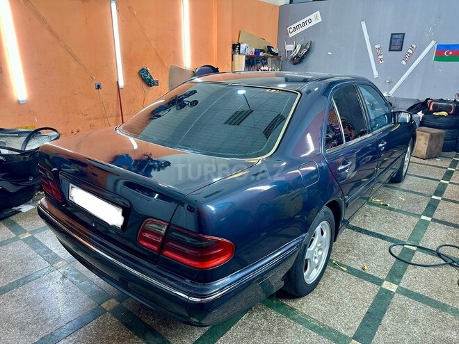Mercedes E 270 2000, 435,890 km - 2.7 l - Bakı