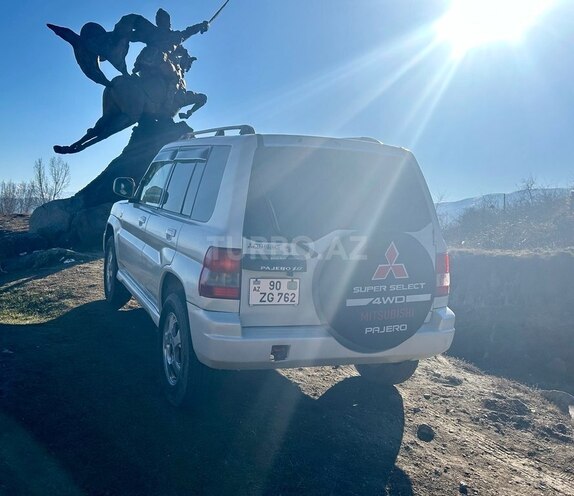 Mitsubishi Pajero io 1999, 380,000 km - 1.8 l - Bakı